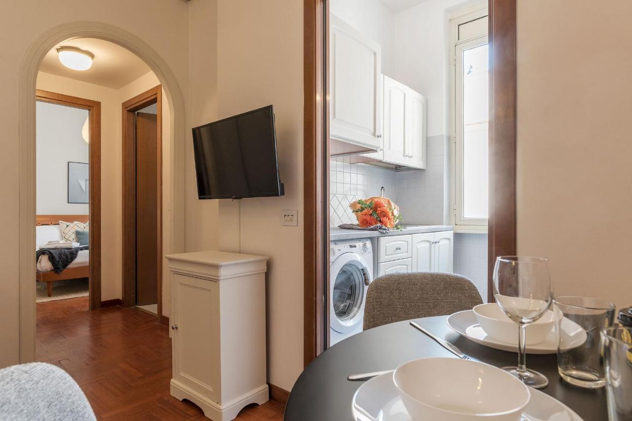 Lively Roma Trastevere Renovated Apartment - FromhometoRom Exteriör bild