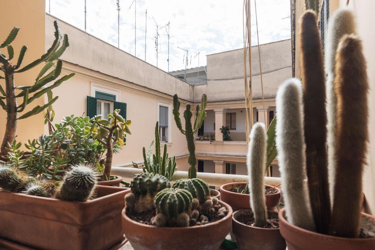 Lively Roma Trastevere Renovated Apartment - FromhometoRom Exteriör bild